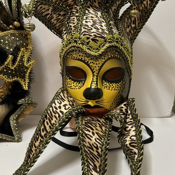 2 Vintage Elegant Venetian Masquerade Mask - Picture 8 of 15